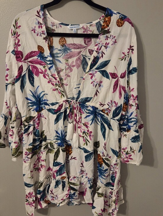 blue island Other - Blue Island L Ruffle Sleeve Drawstring Cover Up Dress White Embroidery SWIM